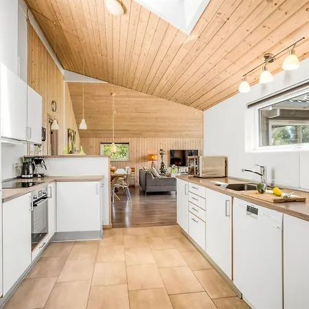 Jurgis - 900m From The Sea By Interhome